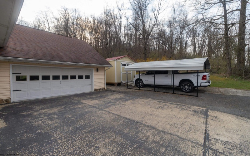 79 Whispering Pine Lane, Bridgeport, West Virginia 26330, 4 Bedrooms Bedrooms, 8 Rooms Rooms,2 BathroomsBathrooms,Single Family Detached,For Sale,Whispering Pine,10163931 79 Whispering Pine Lane, Bridgeport, West Virginia 26330, 4 Bedrooms Bedrooms, 8 Rooms Rooms,2 BathroomsBathrooms,Single Family Detached,For Sale,Whispering Pine,10163931