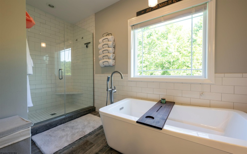 313 Salonika Drive, Morgantown, West Virginia 26508, 5 Bedrooms Bedrooms, 12 Rooms Rooms,4 BathroomsBathrooms,Single Family Detached,For Sale,Salonika,10160945