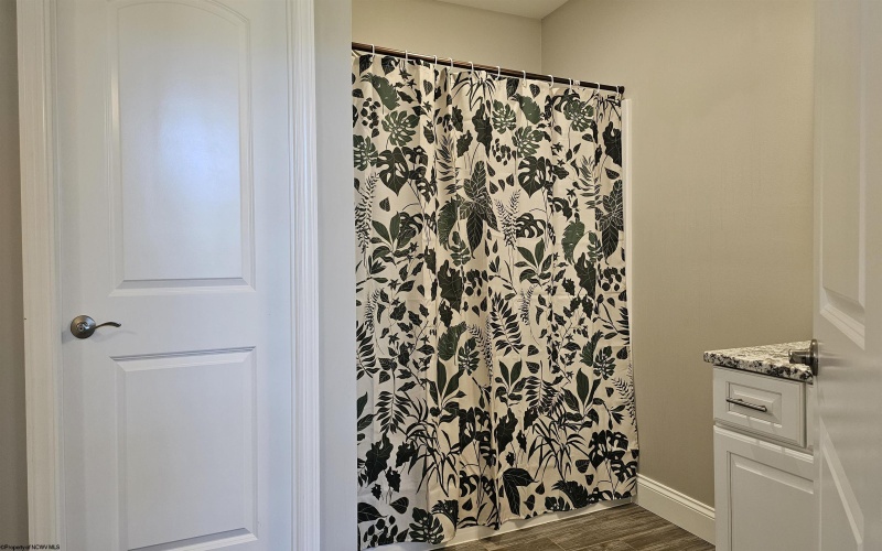 313 Salonika Drive, Morgantown, West Virginia 26508, 5 Bedrooms Bedrooms, 12 Rooms Rooms,4 BathroomsBathrooms,Single Family Detached,For Sale,Salonika,10160945