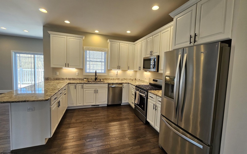 313 Salonika Drive, Morgantown, West Virginia 26508, 5 Bedrooms Bedrooms, 12 Rooms Rooms,4 BathroomsBathrooms,Single Family Detached,For Sale,Salonika,10160945