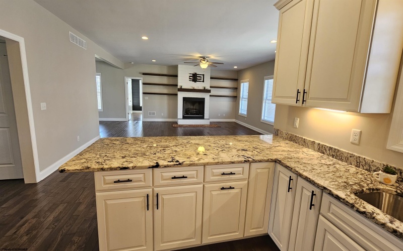 313 Salonika Drive, Morgantown, West Virginia 26508, 5 Bedrooms Bedrooms, 12 Rooms Rooms,4 BathroomsBathrooms,Single Family Detached,For Sale,Salonika,10160945