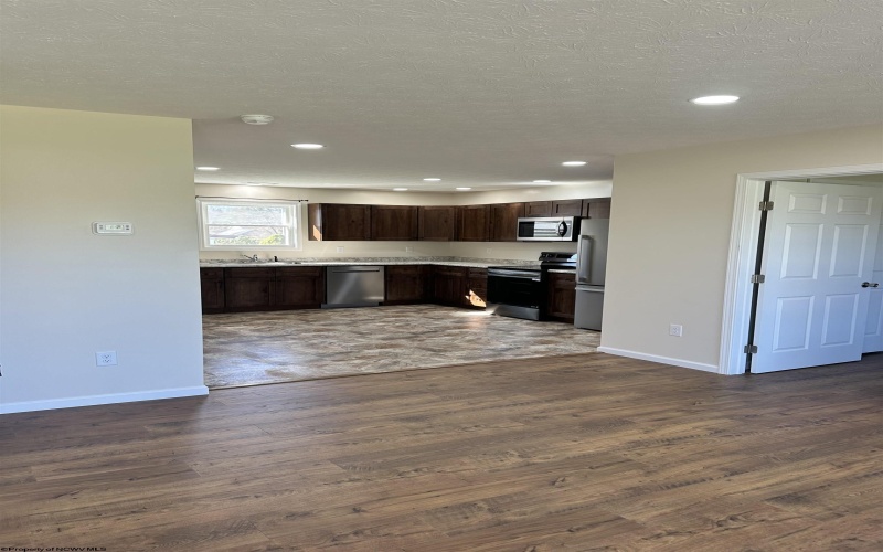 47 Thurman Avenue, Buckhannon, West Virginia 26201, 2 Bedrooms Bedrooms, 5 Rooms Rooms,2 BathroomsBathrooms,Residential Rentals,For Rent,Thurman,10163935