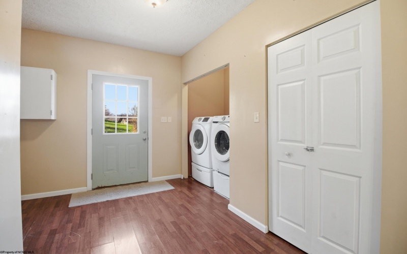 1 Pinnell Street, Buckhannon, West Virginia 26201, 4 Bedrooms Bedrooms, 10 Rooms Rooms,2 BathroomsBathrooms,Single Family Detached,For Sale,Pinnell,10163942