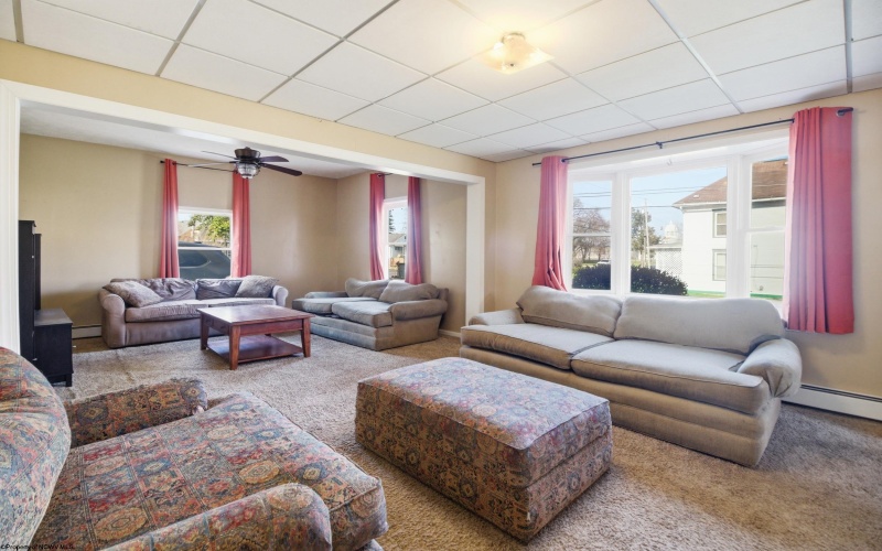 1 Pinnell Street, Buckhannon, West Virginia 26201, 4 Bedrooms Bedrooms, 10 Rooms Rooms,2 BathroomsBathrooms,Single Family Detached,For Sale,Pinnell,10163942