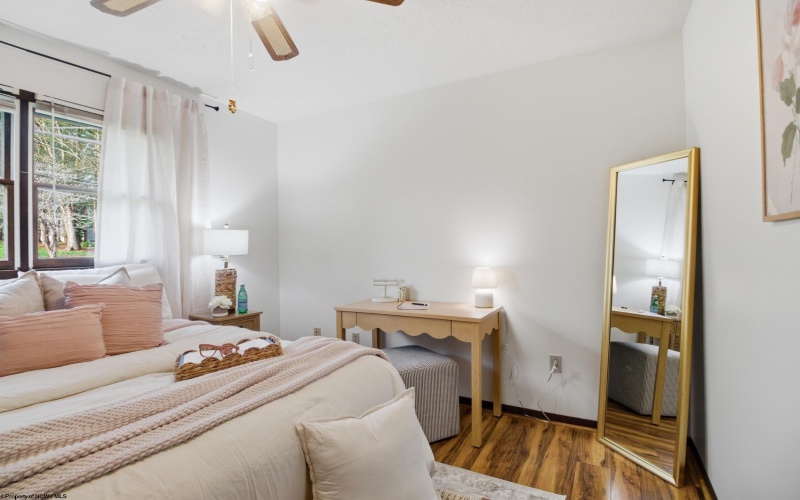 1104 Johnson Avenue, Bridgeport, West Virginia 26330, 3 Bedrooms Bedrooms, 7 Rooms Rooms,2 BathroomsBathrooms,Single Family Detached,For Sale,Johnson,10163941