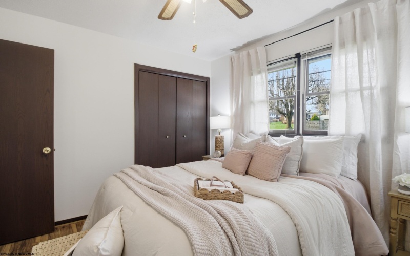 1104 Johnson Avenue, Bridgeport, West Virginia 26330, 3 Bedrooms Bedrooms, 7 Rooms Rooms,2 BathroomsBathrooms,Single Family Detached,For Sale,Johnson,10163941