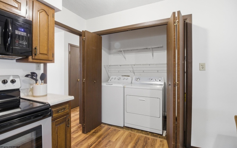 1104 Johnson Avenue, Bridgeport, West Virginia 26330, 3 Bedrooms Bedrooms, 7 Rooms Rooms,2 BathroomsBathrooms,Single Family Detached,For Sale,Johnson,10163941