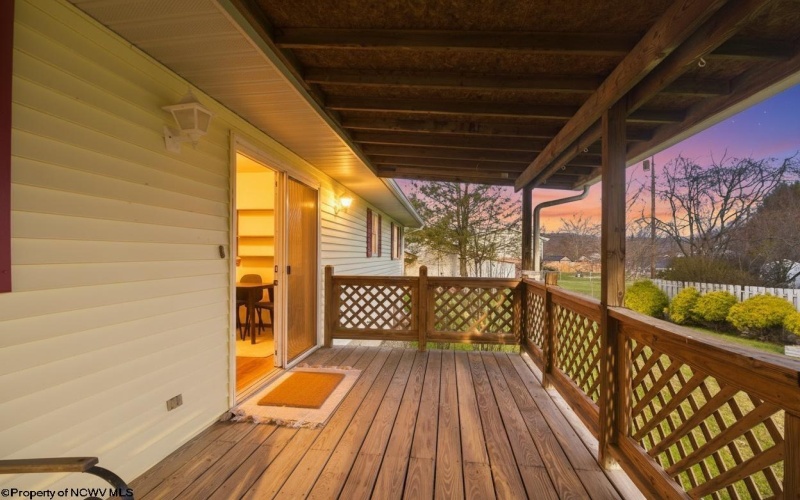 1104 Johnson Avenue, Bridgeport, West Virginia 26330, 3 Bedrooms Bedrooms, 7 Rooms Rooms,2 BathroomsBathrooms,Single Family Detached,For Sale,Johnson,10163941