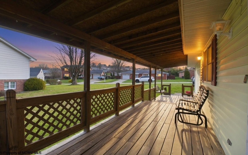 1104 Johnson Avenue, Bridgeport, West Virginia 26330, 3 Bedrooms Bedrooms, 7 Rooms Rooms,2 BathroomsBathrooms,Single Family Detached,For Sale,Johnson,10163941