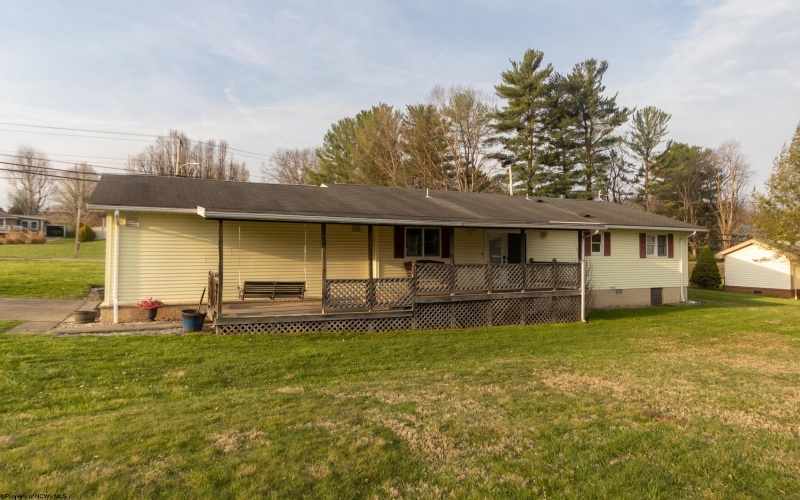 1104 Johnson Avenue, Bridgeport, West Virginia 26330, 3 Bedrooms Bedrooms, 7 Rooms Rooms,2 BathroomsBathrooms,Single Family Detached,For Sale,Johnson,10163941