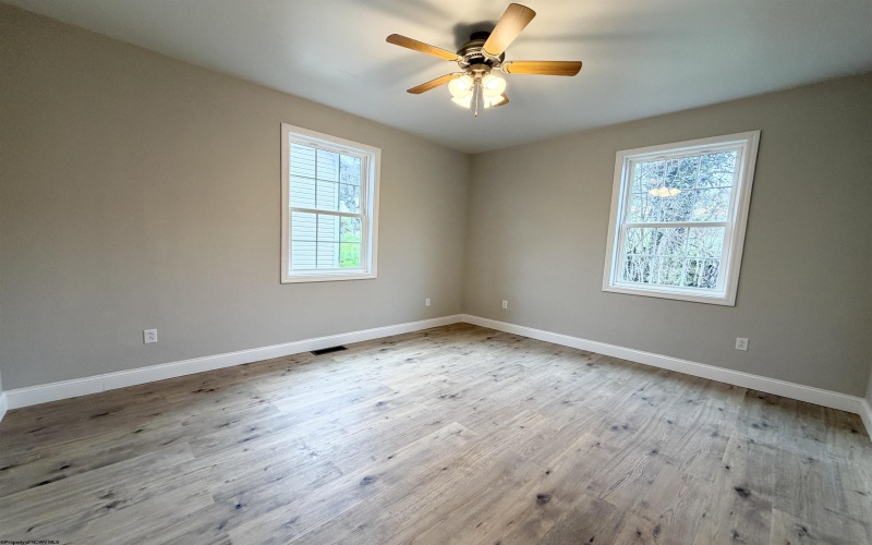 1228 Sabraton Avenue, Morgantown, West Virginia 26505, 3 Bedrooms Bedrooms, 5 Rooms Rooms,2 BathroomsBathrooms,Single Family Detached,For Sale,Sabraton,10163937