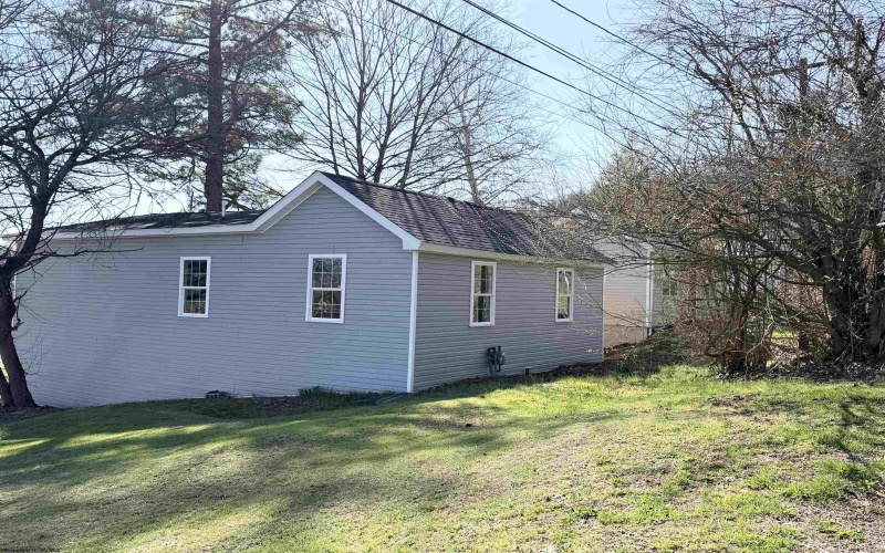 1228 Sabraton Avenue, Morgantown, West Virginia 26505, 3 Bedrooms Bedrooms, 5 Rooms Rooms,2 BathroomsBathrooms,Single Family Detached,For Sale,Sabraton,10163937