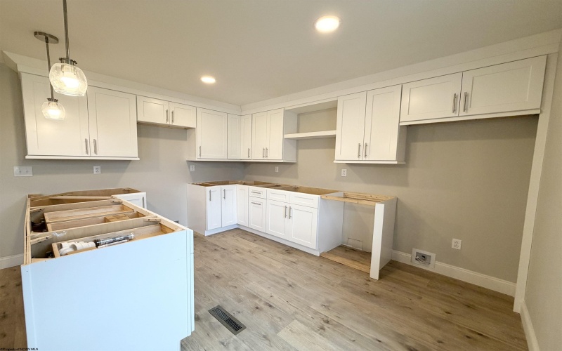 1228 Sabraton Avenue, Morgantown, West Virginia 26505, 3 Bedrooms Bedrooms, 5 Rooms Rooms,2 BathroomsBathrooms,Single Family Detached,For Sale,Sabraton,10163937