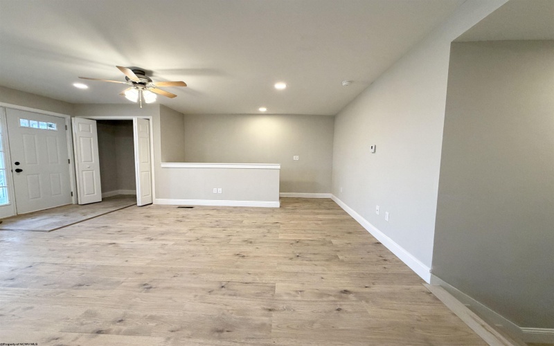 1228 Sabraton Avenue, Morgantown, West Virginia 26505, 3 Bedrooms Bedrooms, 5 Rooms Rooms,2 BathroomsBathrooms,Single Family Detached,For Sale,Sabraton,10163937