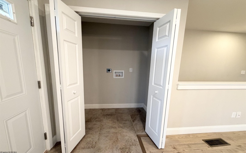 1228 Sabraton Avenue, Morgantown, West Virginia 26505, 3 Bedrooms Bedrooms, 5 Rooms Rooms,2 BathroomsBathrooms,Single Family Detached,For Sale,Sabraton,10163937