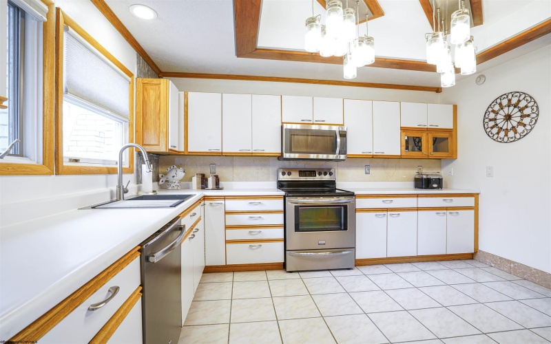 422 Carol Street, Buckhannon, West Virginia 26201, 4 Bedrooms Bedrooms, 11 Rooms Rooms,3 BathroomsBathrooms,Single Family Detached,For Sale,Carol,10163945