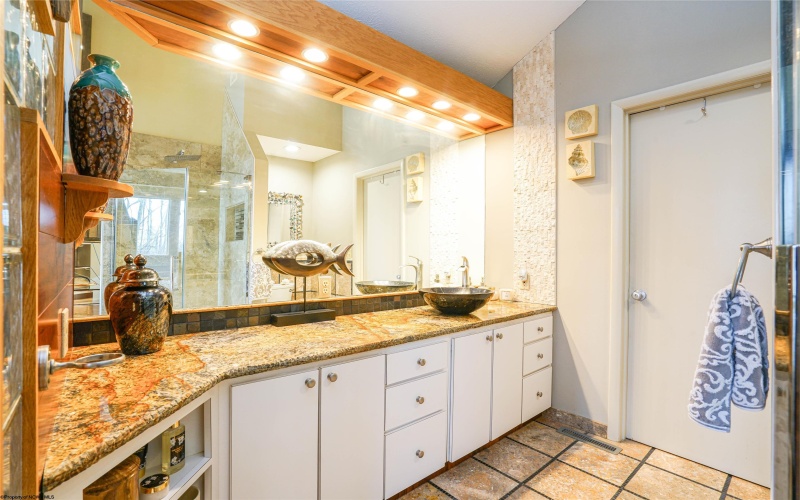 422 Carol Street, Buckhannon, West Virginia 26201, 4 Bedrooms Bedrooms, 11 Rooms Rooms,3 BathroomsBathrooms,Single Family Detached,For Sale,Carol,10163945