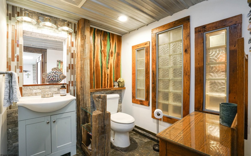 422 Carol Street, Buckhannon, West Virginia 26201, 4 Bedrooms Bedrooms, 11 Rooms Rooms,3 BathroomsBathrooms,Single Family Detached,For Sale,Carol,10163945