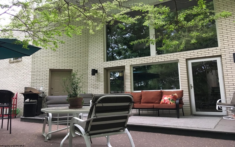 422 Carol Street, Buckhannon, West Virginia 26201, 4 Bedrooms Bedrooms, 11 Rooms Rooms,3 BathroomsBathrooms,Single Family Detached,For Sale,Carol,10163945