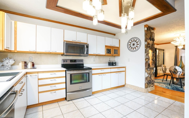 422 Carol Street, Buckhannon, West Virginia 26201, 4 Bedrooms Bedrooms, 11 Rooms Rooms,3 BathroomsBathrooms,Single Family Detached,For Sale,Carol,10163945