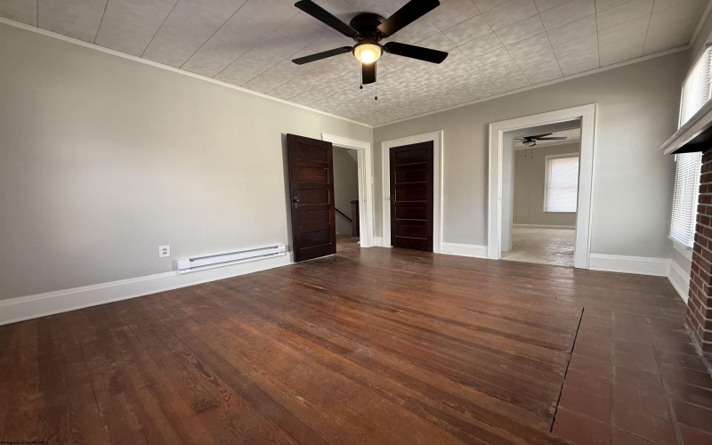 310 Spring Avenue, Clarksburg, West Virginia 26301, 5 Bedrooms Bedrooms, 12 Rooms Rooms,2 BathroomsBathrooms,Single Family Detached,For Sale,Spring,10163944