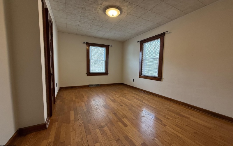 310 Spring Avenue, Clarksburg, West Virginia 26301, 5 Bedrooms Bedrooms, 12 Rooms Rooms,2 BathroomsBathrooms,Single Family Detached,For Sale,Spring,10163944