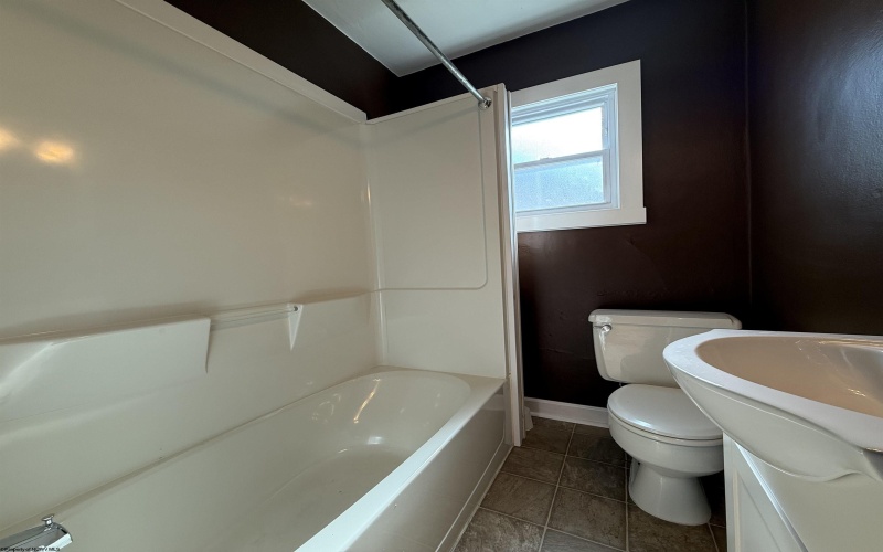 310 Spring Avenue, Clarksburg, West Virginia 26301, 5 Bedrooms Bedrooms, 12 Rooms Rooms,2 BathroomsBathrooms,Single Family Detached,For Sale,Spring,10163944