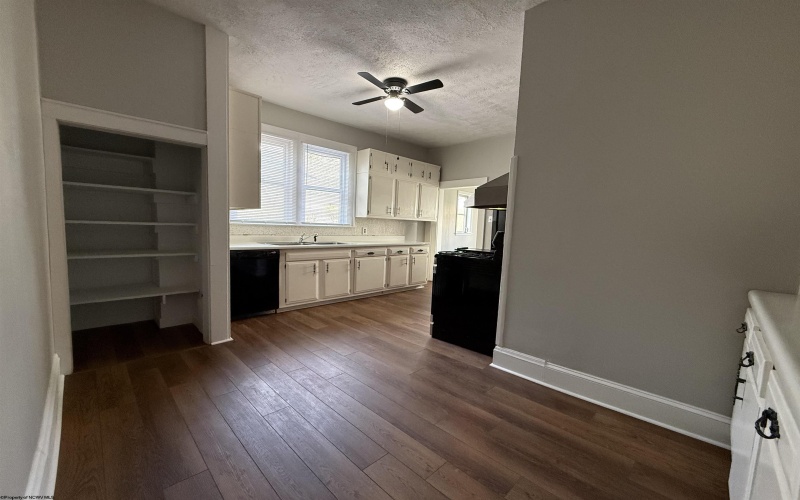 310 Spring Avenue, Clarksburg, West Virginia 26301, 5 Bedrooms Bedrooms, 12 Rooms Rooms,2 BathroomsBathrooms,Single Family Detached,For Sale,Spring,10163944