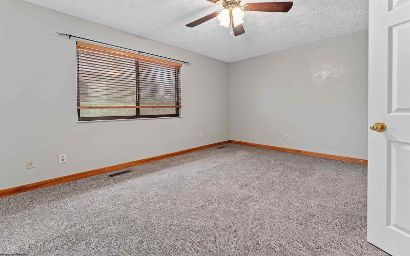 135 Lough Street, Westover, West Virginia 26501, 2 Bedrooms Bedrooms, 5 Rooms Rooms,1 BathroomBathrooms,Single Family Attached,For Sale,Lough,10163953