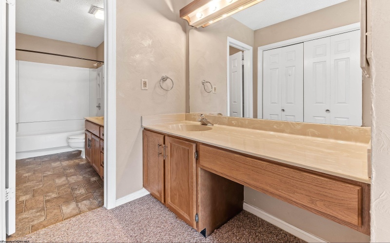 302 Whitetail Way, Morgantown, West Virginia 26508, 2 Bedrooms Bedrooms, 8 Rooms Rooms,2 BathroomsBathrooms,Single Family Attached,For Sale,Whitetail,10163954