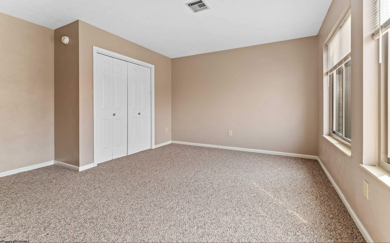 302 Whitetail Way, Morgantown, West Virginia 26508, 2 Bedrooms Bedrooms, 8 Rooms Rooms,2 BathroomsBathrooms,Single Family Attached,For Sale,Whitetail,10163954