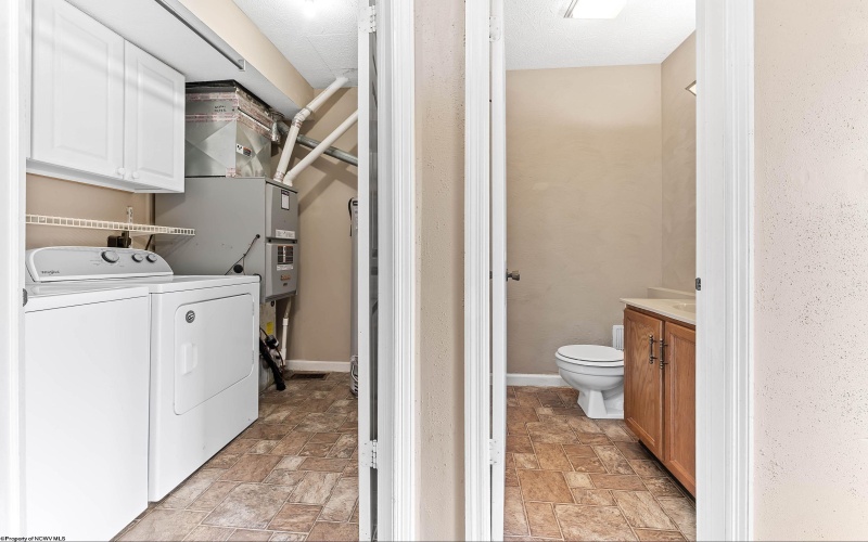 302 Whitetail Way, Morgantown, West Virginia 26508, 2 Bedrooms Bedrooms, 8 Rooms Rooms,2 BathroomsBathrooms,Single Family Attached,For Sale,Whitetail,10163954