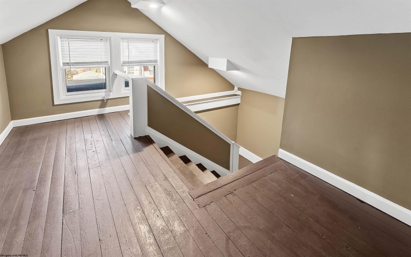 330-332 Demain Avenue, Morgantown, West Virginia 26501, ,Multi-unit/income,For Sale,Demain,10163959