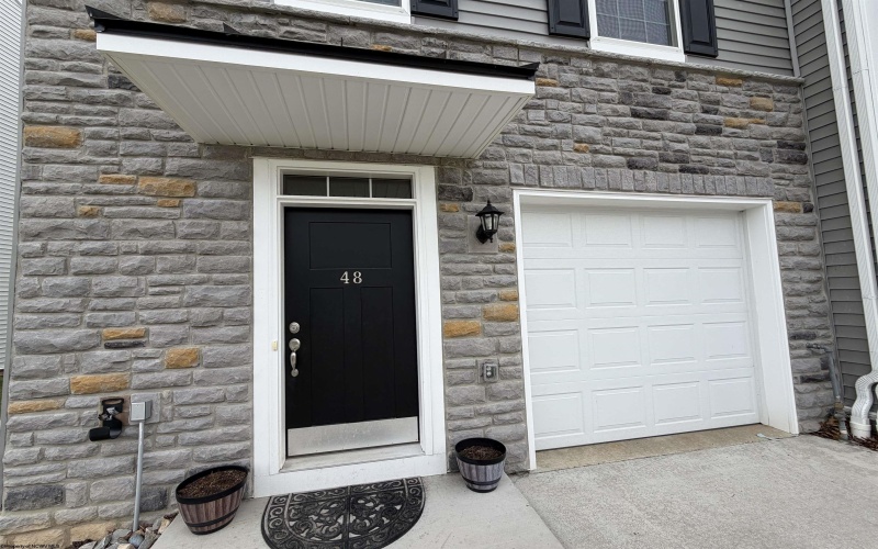 48 Dover Court, Bridgeport, West Virginia 26330, 3 Bedrooms Bedrooms, 5 Rooms Rooms,3 BathroomsBathrooms,Residential Rentals,For Rent,Dover,10163962