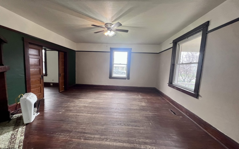 118 Wilson Street, Elkins, West Virginia 26241, 3 Bedrooms Bedrooms, 10 Rooms Rooms,2 BathroomsBathrooms,Single Family Detached,For Sale,Wilson,10163965