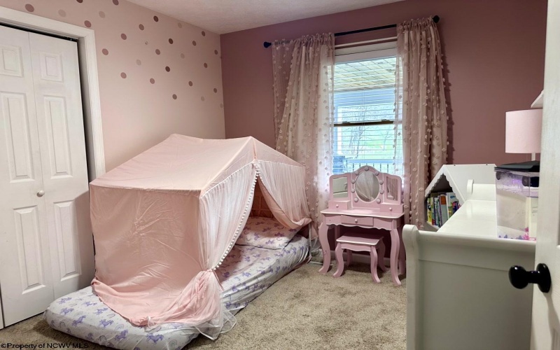 4243 Independence Road, Independence, West Virginia 26374, 6 Bedrooms Bedrooms, 10 Rooms Rooms,2 BathroomsBathrooms,Single Family Detached,For Sale,Independence,10163958 4243 Independence Road, Independence, West Virginia 26374, 6 Bedrooms Bedrooms, 10 Rooms Rooms,2 BathroomsBathrooms,Single Family Detached,For Sale,Independence,10163958