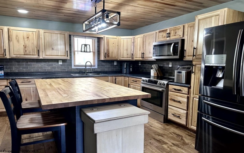 4243 Independence Road, Independence, West Virginia 26374, 6 Bedrooms Bedrooms, 10 Rooms Rooms,2 BathroomsBathrooms,Single Family Detached,For Sale,Independence,10163958 4243 Independence Road, Independence, West Virginia 26374, 6 Bedrooms Bedrooms, 10 Rooms Rooms,2 BathroomsBathrooms,Single Family Detached,For Sale,Independence,10163958