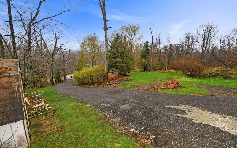 583 Summer School Road, Morgantown, West Virginia 26508, 2 Bedrooms Bedrooms, 7 Rooms Rooms,2 BathroomsBathrooms,Single Family Detached,For Sale,Summer School,10163947