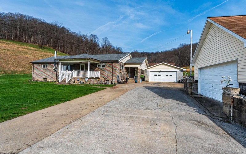 776 Statler Run Road, Fairview, West Virginia 26570, 3 Bedrooms Bedrooms, 7 Rooms Rooms,1 BathroomBathrooms,Single Family Detached,For Sale,Statler Run,10163948 776 Statler Run Road, Fairview, West Virginia 26570, 3 Bedrooms Bedrooms, 7 Rooms Rooms,1 BathroomBathrooms,Single Family Detached,For Sale,Statler Run,10163948