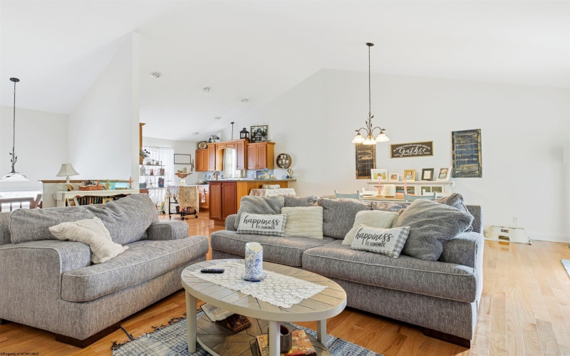 83 Antietam Drive, Morgantown, West Virginia 26508, 3 Bedrooms Bedrooms, 6 Rooms Rooms,3 BathroomsBathrooms,Single Family Detached,For Sale,Antietam,10163949