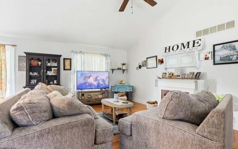 83 Antietam Drive, Morgantown, West Virginia 26508, 3 Bedrooms Bedrooms, 6 Rooms Rooms,3 BathroomsBathrooms,Single Family Detached,For Sale,Antietam,10163949