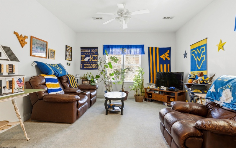 83 Antietam Drive, Morgantown, West Virginia 26508, 3 Bedrooms Bedrooms, 6 Rooms Rooms,3 BathroomsBathrooms,Single Family Detached,For Sale,Antietam,10163949