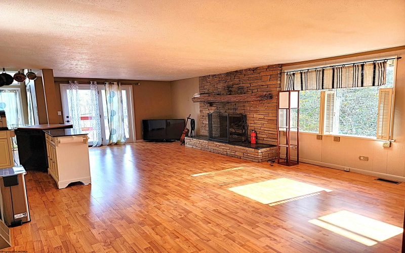 143 Paradise Circle, Morgantown, West Virginia 26508, 3 Bedrooms Bedrooms, 5 Rooms Rooms,1 BathroomBathrooms,Single Family Detached,For Sale,Paradise,10163950 143 Paradise Circle, Morgantown, West Virginia 26508, 3 Bedrooms Bedrooms, 5 Rooms Rooms,1 BathroomBathrooms,Single Family Detached,For Sale,Paradise,10163950