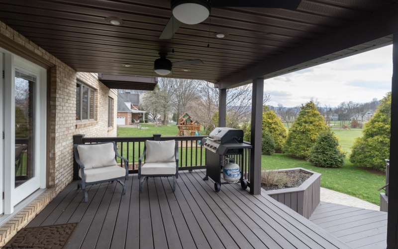 3125 Greystone Drive, Morgantown, West Virginia 26508, 5 Bedrooms Bedrooms, 14 Rooms Rooms,4 BathroomsBathrooms,Single Family Detached,For Sale,Greystone,10163951