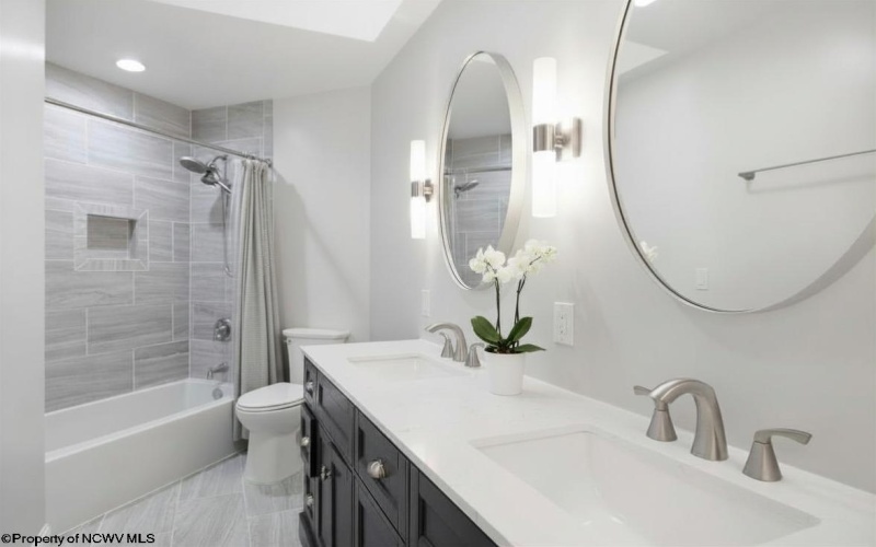 3125 Greystone Drive, Morgantown, West Virginia 26508, 5 Bedrooms Bedrooms, 14 Rooms Rooms,4 BathroomsBathrooms,Single Family Detached,For Sale,Greystone,10163951