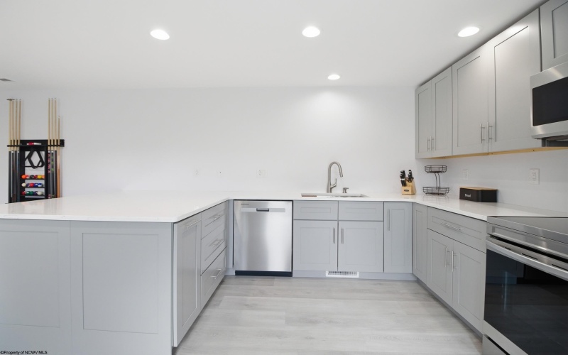 3125 Greystone Drive, Morgantown, West Virginia 26508, 5 Bedrooms Bedrooms, 14 Rooms Rooms,4 BathroomsBathrooms,Single Family Detached,For Sale,Greystone,10163951