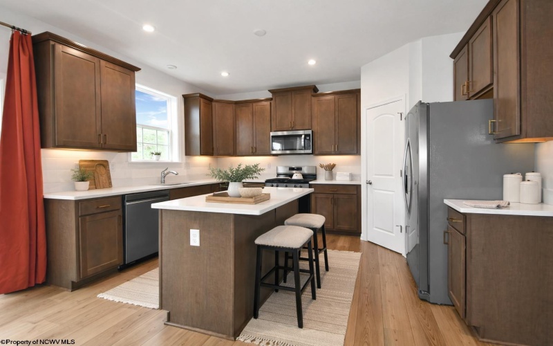 323 Lexington Circle, Bridgeport, West Virginia 26330, 4 Bedrooms Bedrooms, 8 Rooms Rooms,3 BathroomsBathrooms,Single Family Detached,For Sale,Lexington,10163952