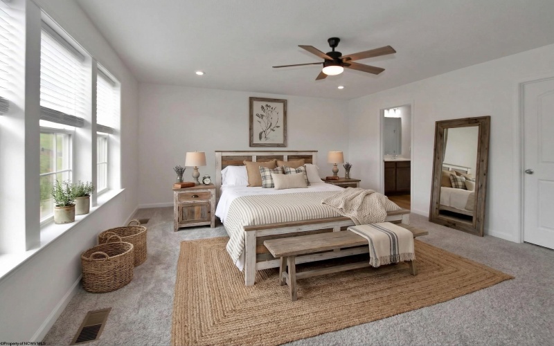 323 Lexington Circle, Bridgeport, West Virginia 26330, 4 Bedrooms Bedrooms, 8 Rooms Rooms,3 BathroomsBathrooms,Single Family Detached,For Sale,Lexington,10163952