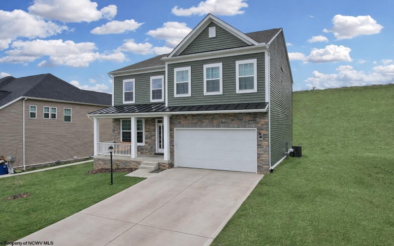 323 Lexington Circle, Bridgeport, West Virginia 26330, 4 Bedrooms Bedrooms, 8 Rooms Rooms,3 BathroomsBathrooms,Single Family Detached,For Sale,Lexington,10163952