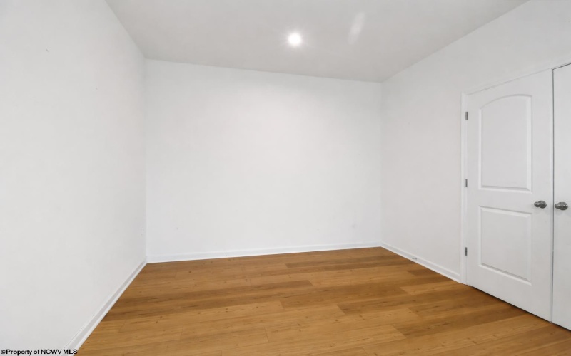 323 Lexington Circle, Bridgeport, West Virginia 26330, 4 Bedrooms Bedrooms, 8 Rooms Rooms,3 BathroomsBathrooms,Single Family Detached,For Sale,Lexington,10163952